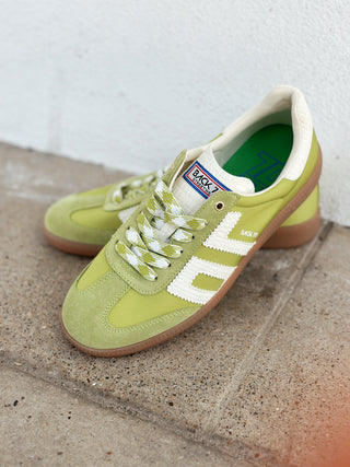 Back 70 Ghost Sneaker