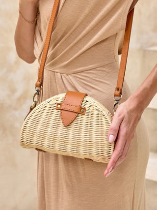 Ivory Rattan Clamshell Crossbody